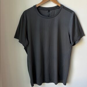 Ten Thousand The Lightweight Shirt in Grey Performance Training Tee Size XL